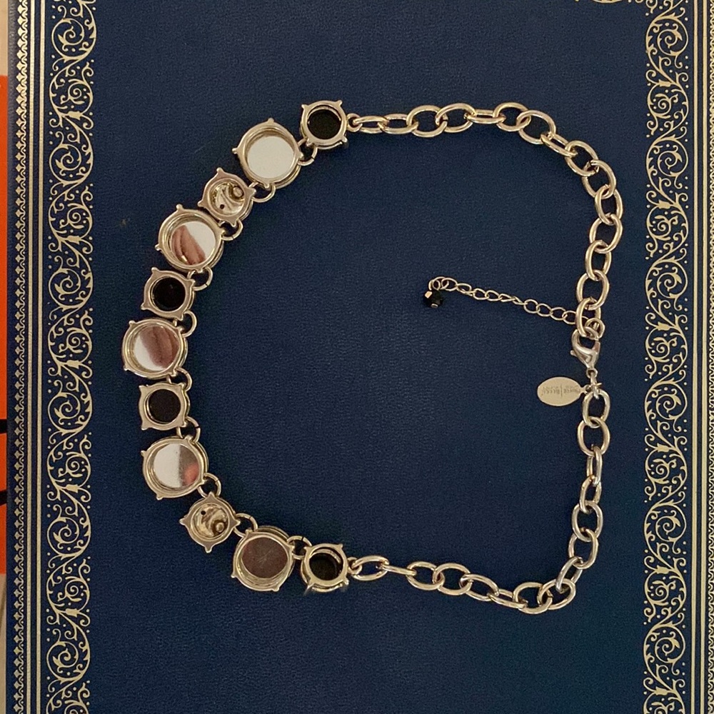 White House Black Market statement necklace - Picture 3 of 3